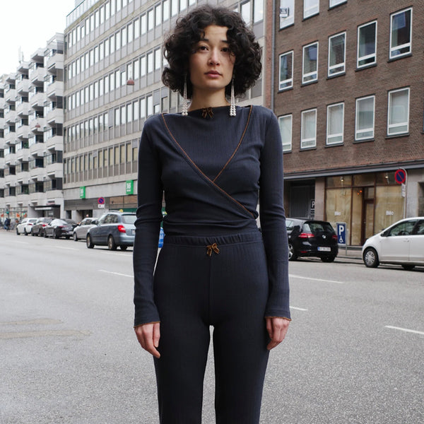 Caro T-shirt in Navy
