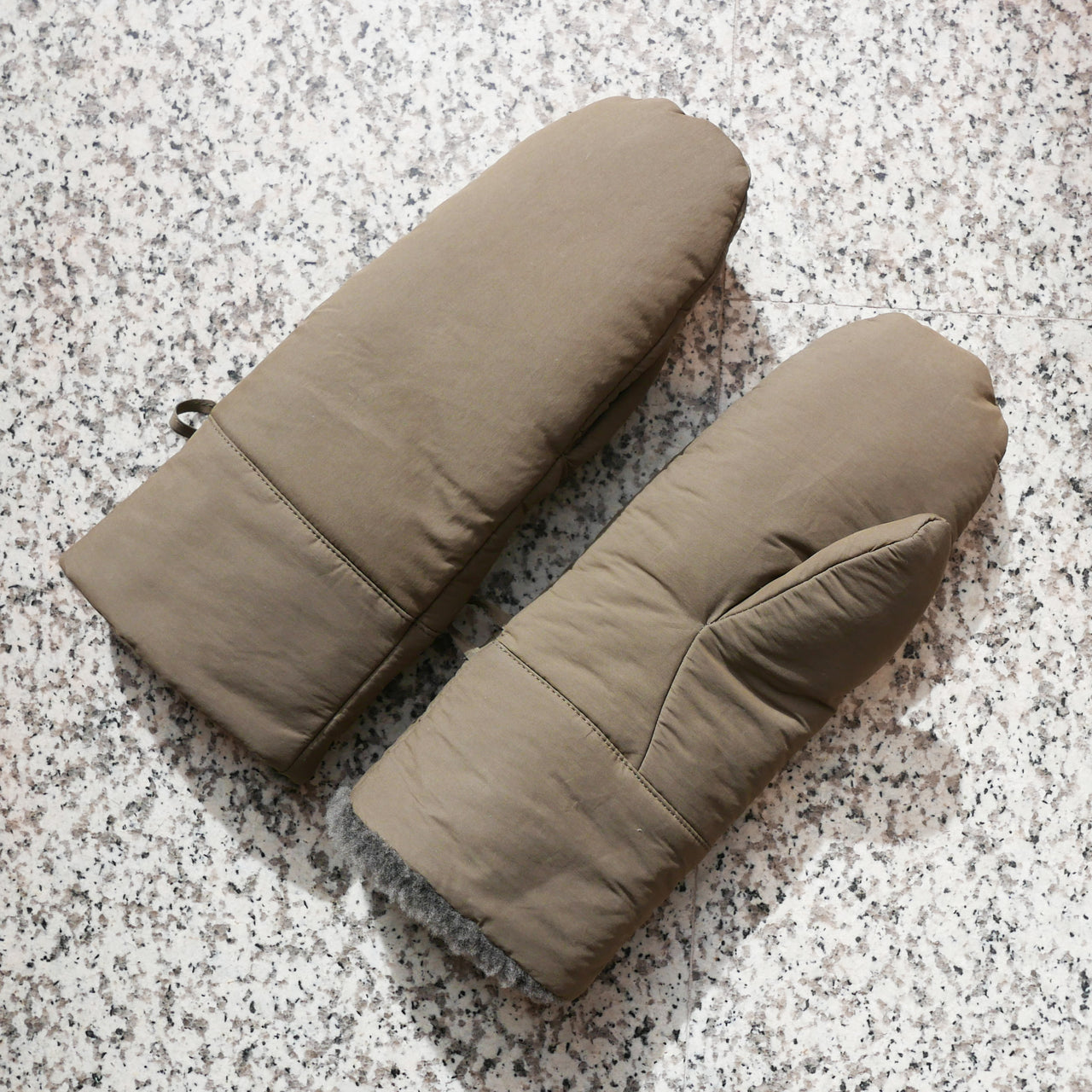 Padded Mittens Mud